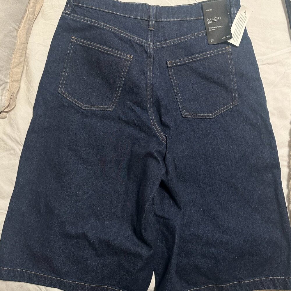 Aritzia Publicity Below Knee Denim Short Size 29 Dark Wash - Picture 4 of 7